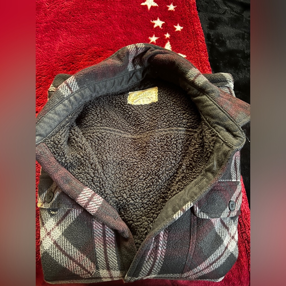 Black red white fleece shirt jacket